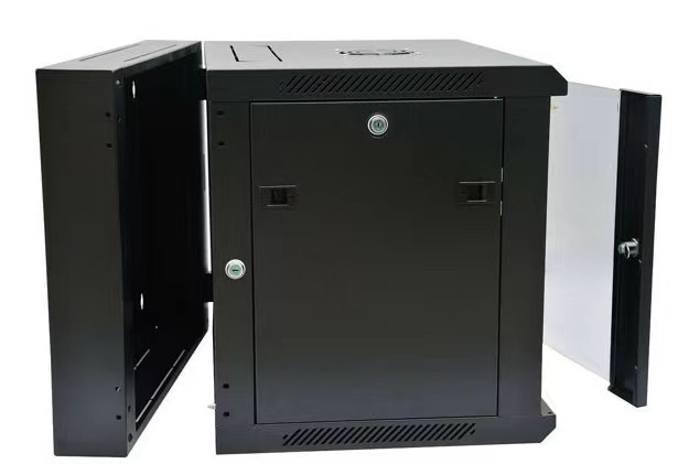 Kann der Netzwerkschrank die interne Temperatur automatisch einstellen?